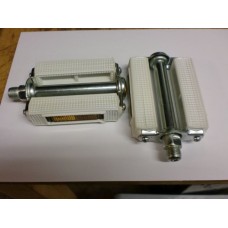 pedals white BSA thread ( not French )